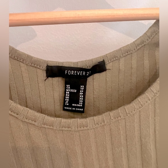 Forever 21 green matching set XS - Picture 4 of 4